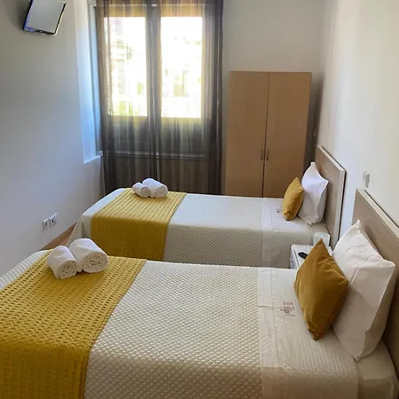 Guest House D. Filipe I Porto Exterior photo
